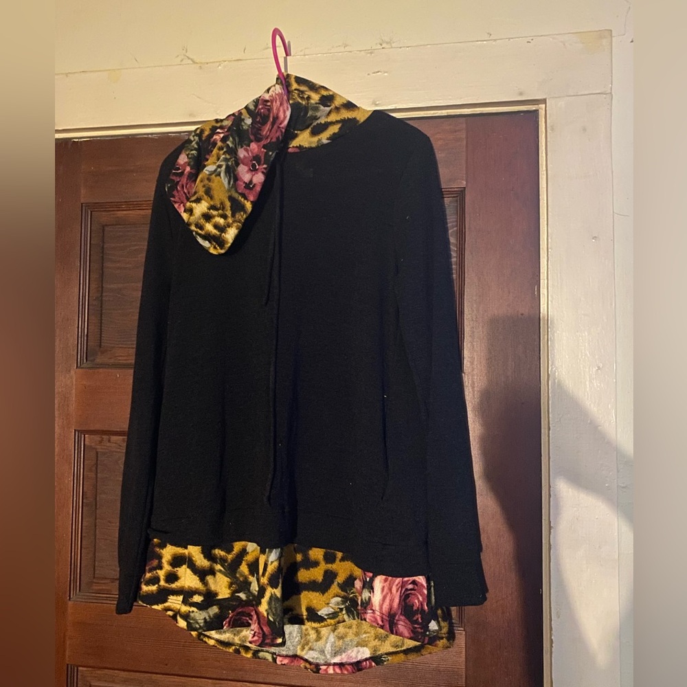Large gorgeous hoodie.